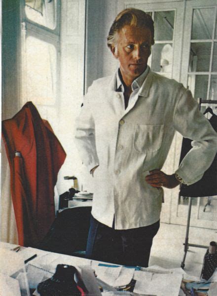 maakte de granse modeontwerper hubert de givenchy|taffin de Givenchy family.